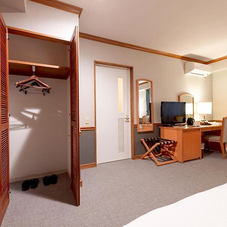 Hotel Azat Naha Zewnętrze zdjęcie
