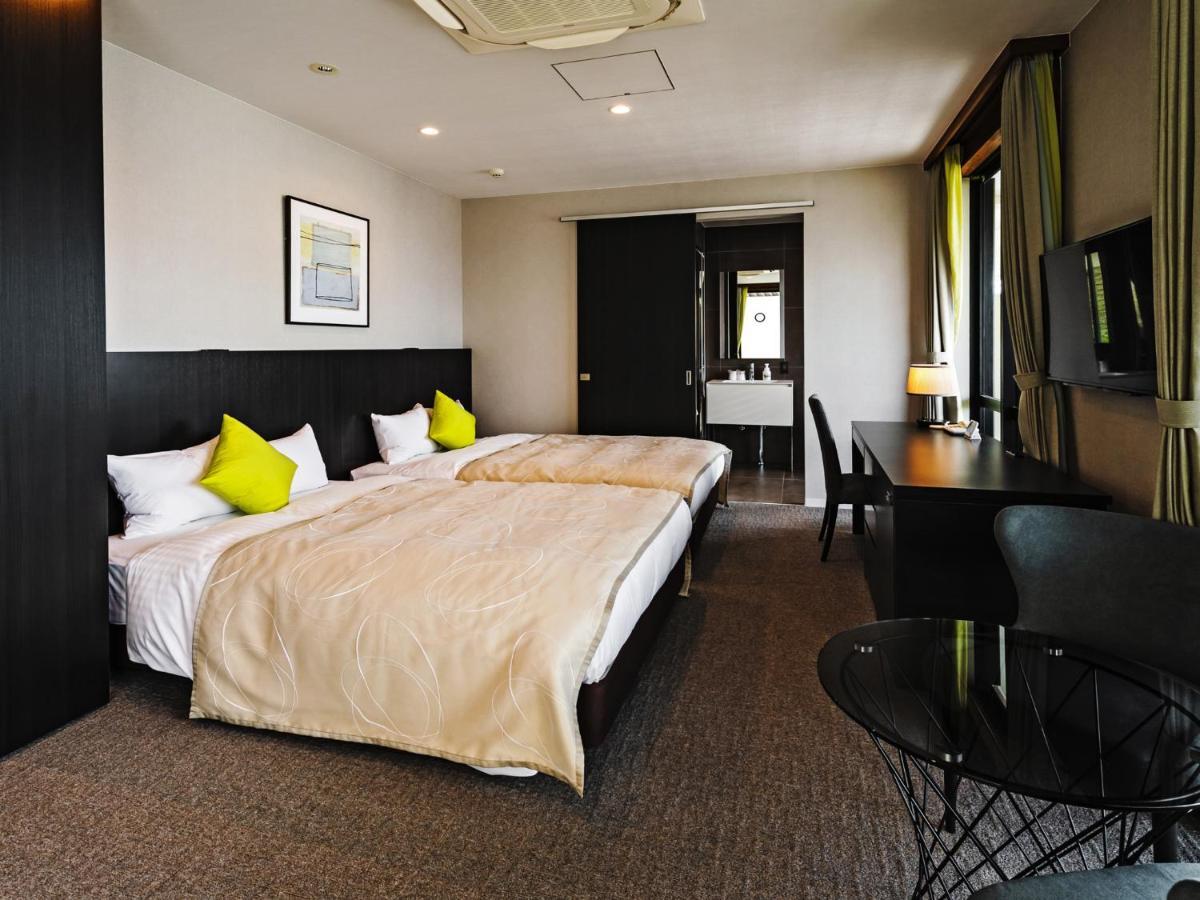 Hotel Azat Naha Zewnętrze zdjęcie