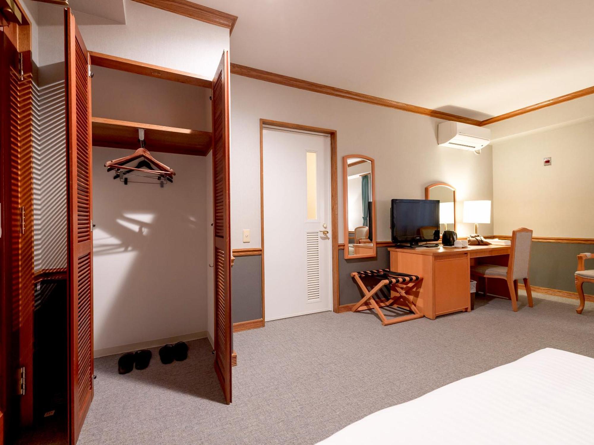 Hotel Azat Naha Zewnętrze zdjęcie